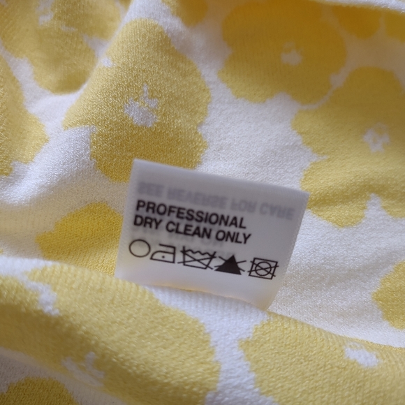 Etcetera yellow white daisies floral knit jacquard flare sweater dress - Picture 7 of 8